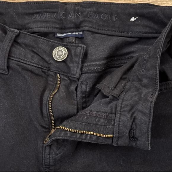 American Eagle black distressed low rise jeggings pants size 8
 b37 - Picture 4 of 5